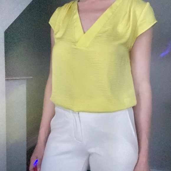 2 summer silky short sleeve dress shirts. - Picture 5 of 6